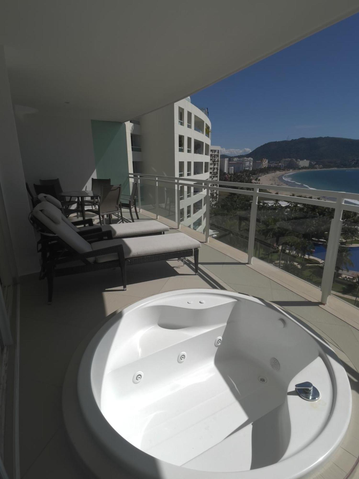 Bay View Grand Marina Ixtapa Condo En Pie De Playa Εξωτερικό φωτογραφία